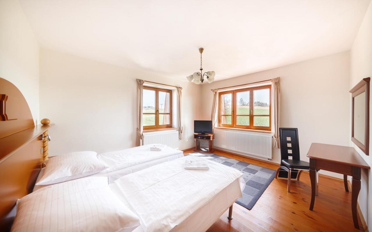 Hotel Stamberk Naceradec Ngoại thất bức ảnh